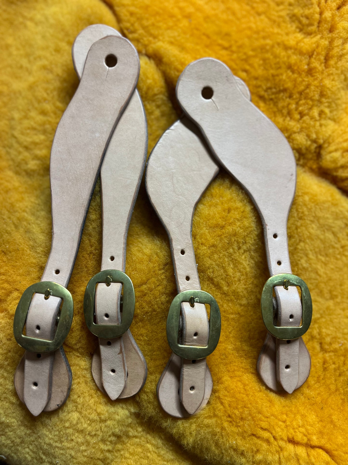 Spur straps